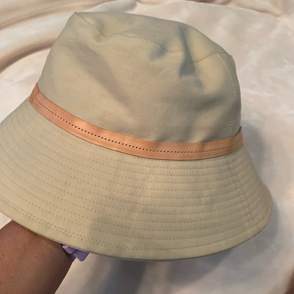 Bucket Hat Coach - image 4